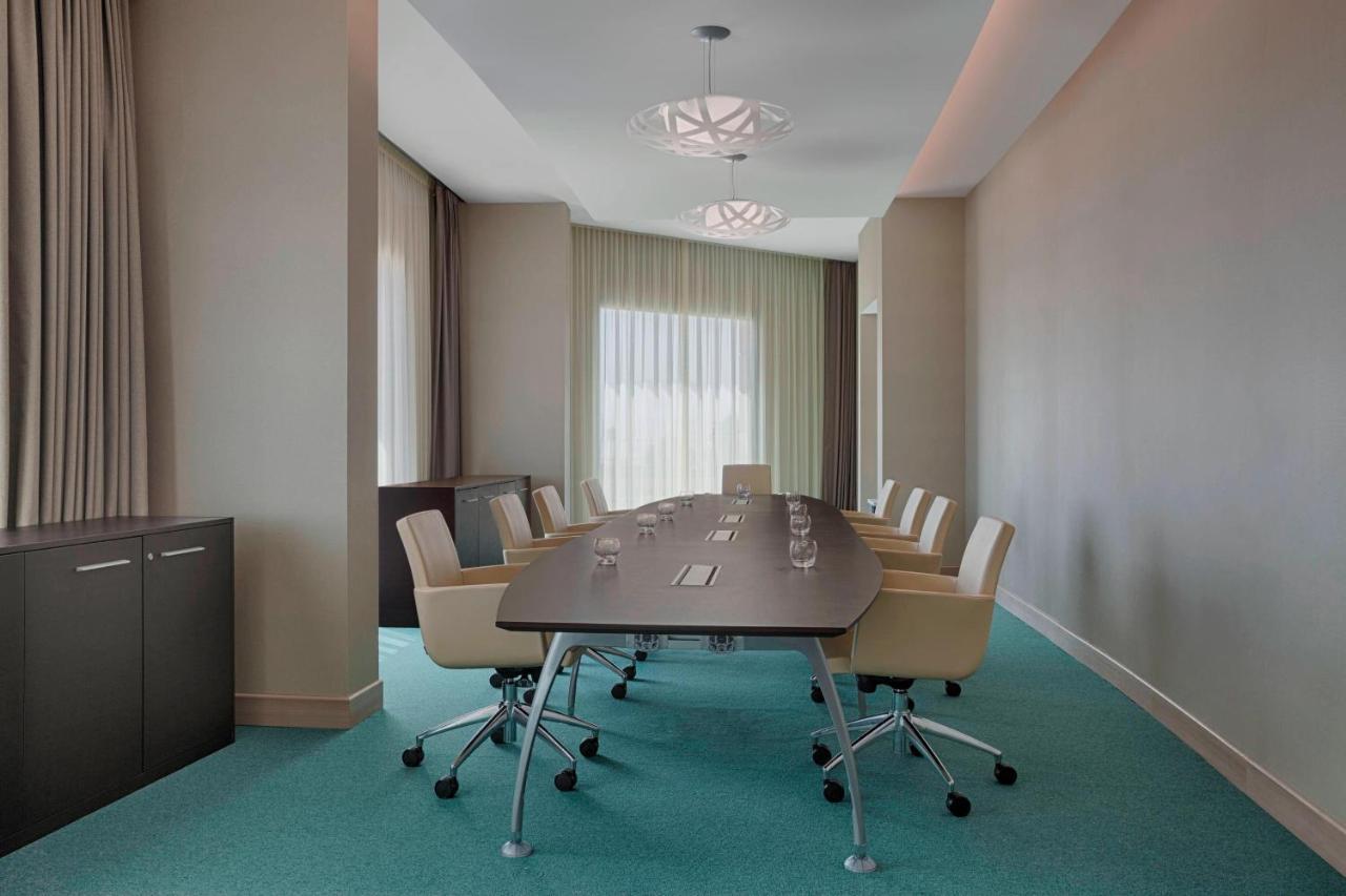 Four Points By Sheraton Vahran Dış mekan fotoğraf